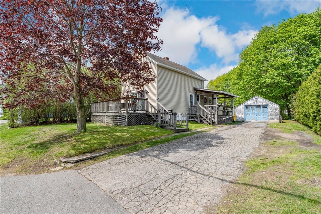 1241 Riverside Ave