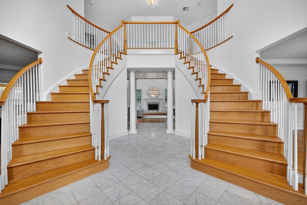 4 Summit Way