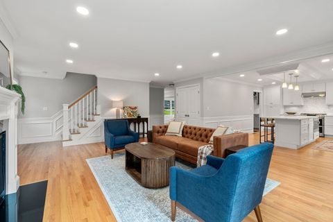15 Dorchester Street Waltham MA 02453