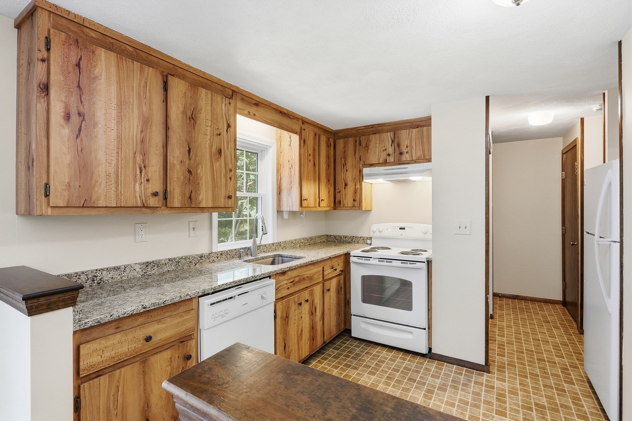 100 Baldwin LN #100, Boxborough, MA, 100 Baldwin LN #100, Boxborough, MA Photo #8
