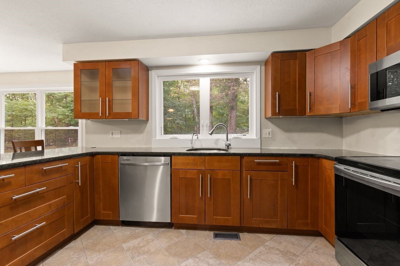 14 Fox Hollow Ln, Sharon, MA, 14 Fox Hollow Ln, Sharon, MA Photo #16