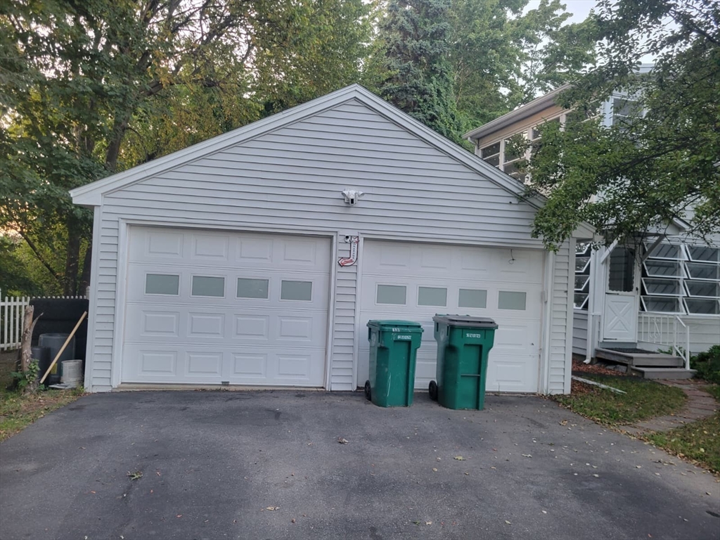 11 Doane St