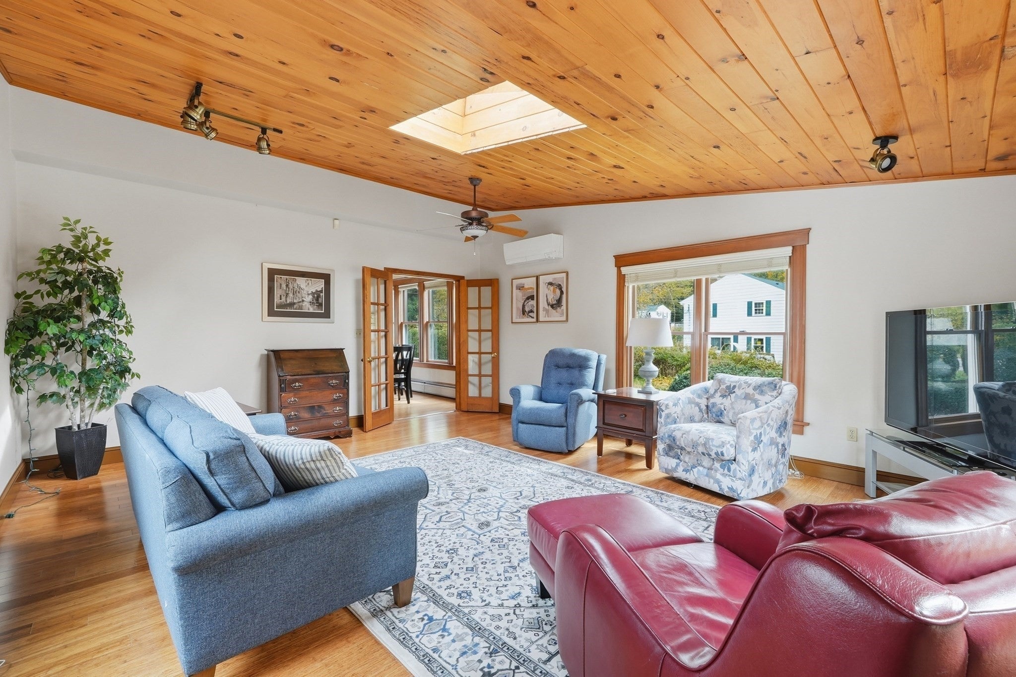 206-208 School St, Northbridge, MA, 206-208 School St, Northbridge, MA Photo #12