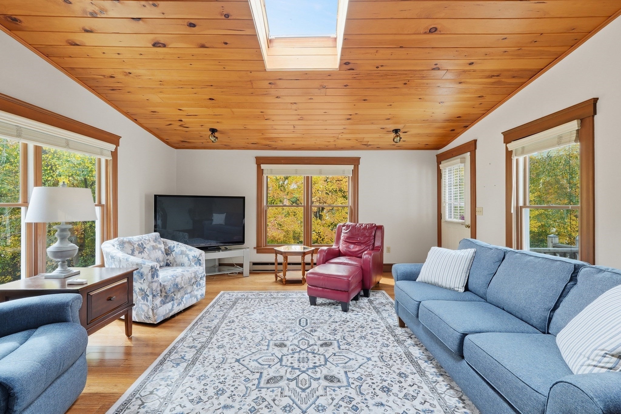 206-208 School St, Northbridge, MA, 206-208 School St, Northbridge, MA Photo #11