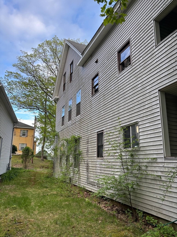 78 Institute St