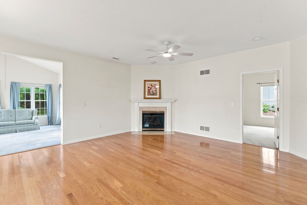 12 Summerfield Dr #12, Uxbridge, MA Photo #14