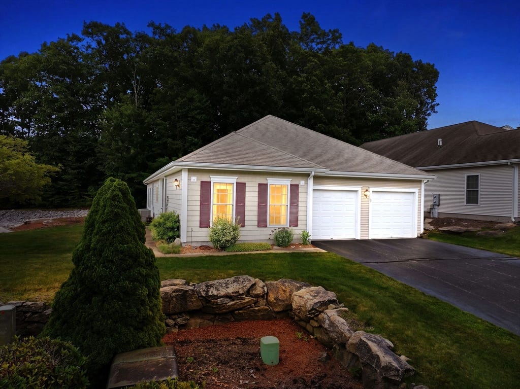 Photo of 12 Summerfield Dr #12, Uxbridge, MA 01569 (MLS # 73555326)