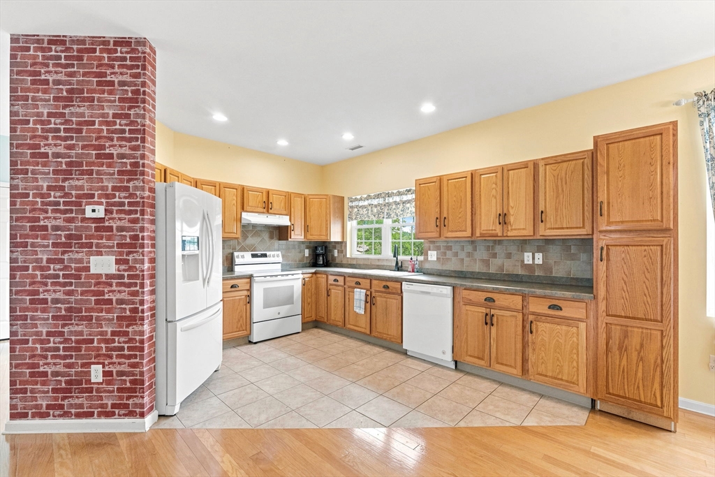 12 Summerfield Dr #12, Uxbridge, MA Photo #13