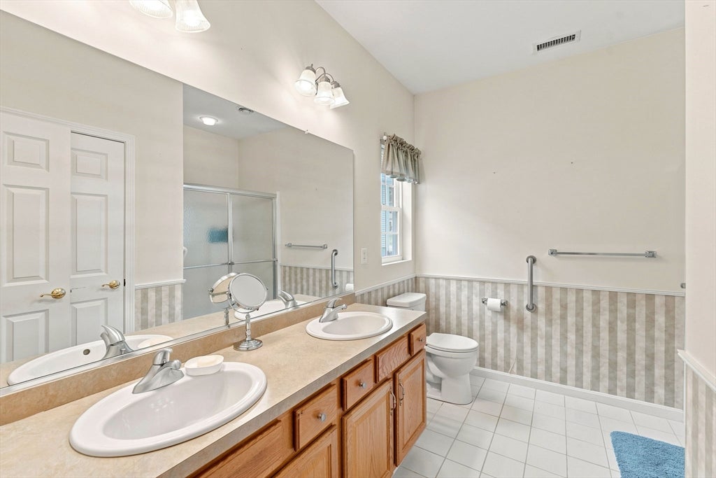 12 Summerfield Dr #12, Uxbridge, MA Photo #18