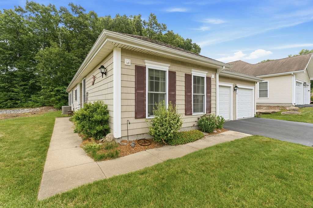 12 Summerfield Dr #12, Uxbridge, MA Photo #32