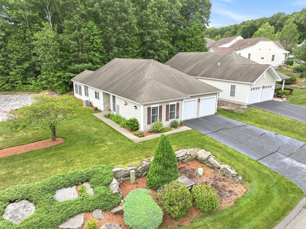 Photo of 12 Summerfield Dr #12, Uxbridge, MA 01569 (MLS # 73555326)