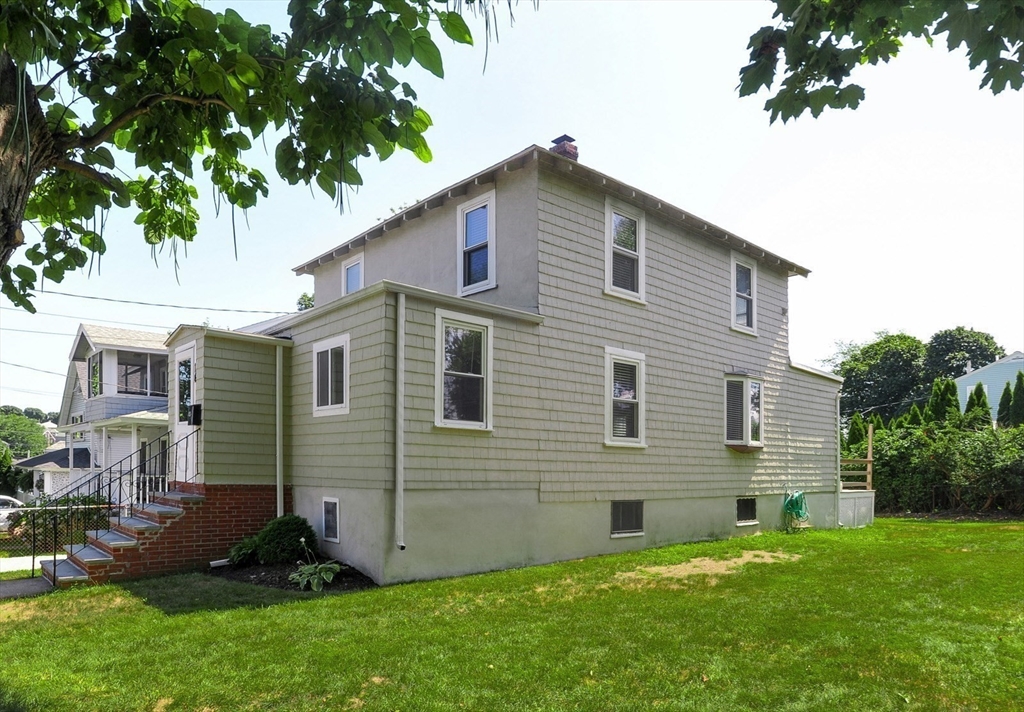 14 Standish Rd