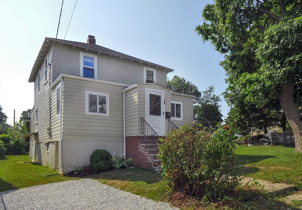 14 Standish Rd