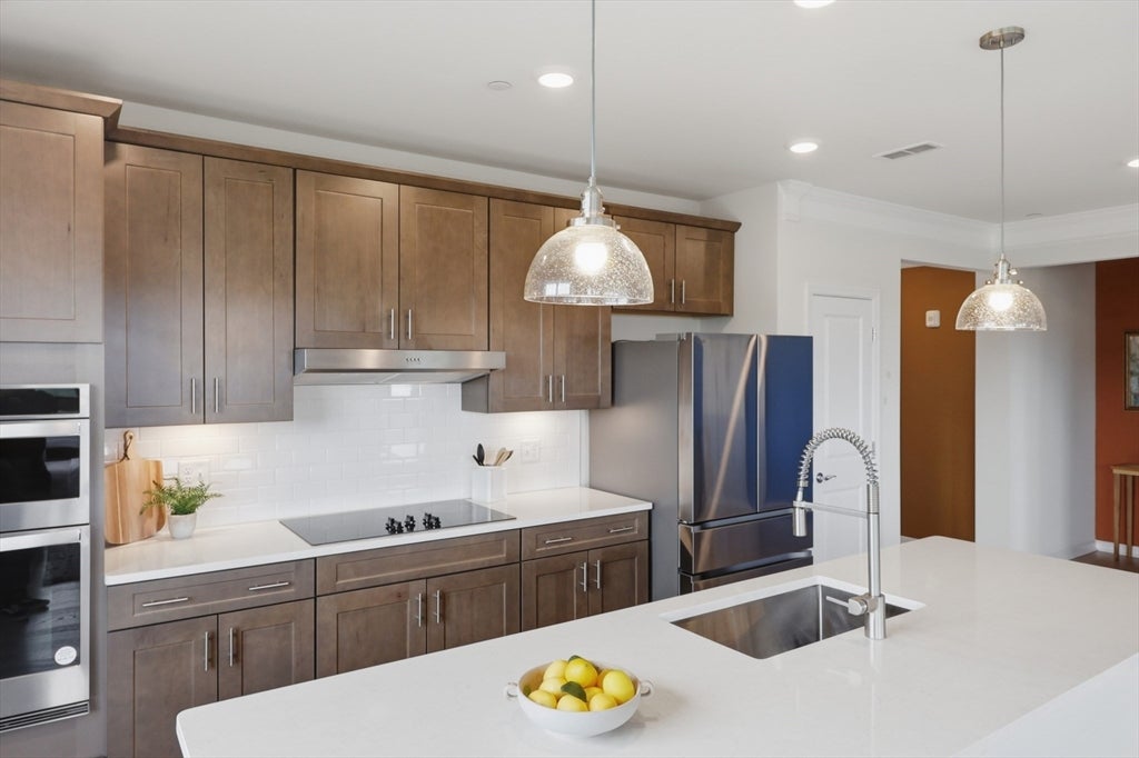 1213 Codman Way #1213, Westborough, MA Photo #9