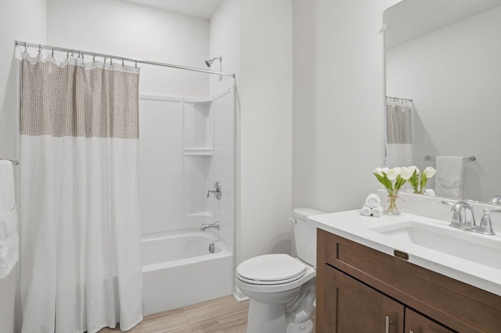 1213 Codman Way #1213, Westborough, MA Photo #20