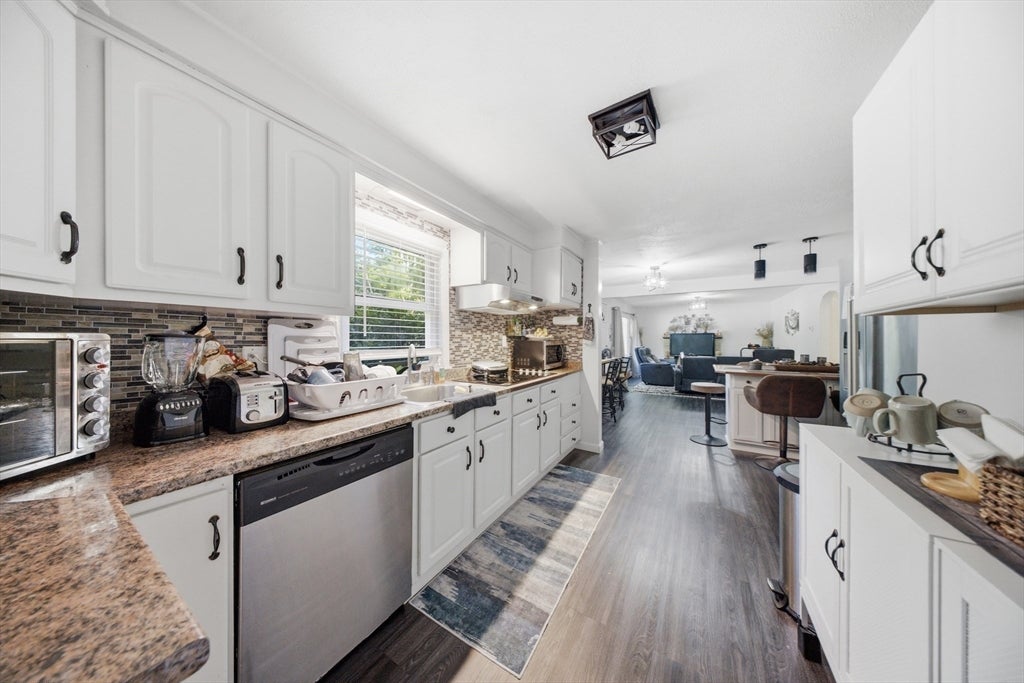 330 Lake St, Shrewsbury, MA, 330 Lake St, Shrewsbury, MA Photo #5
