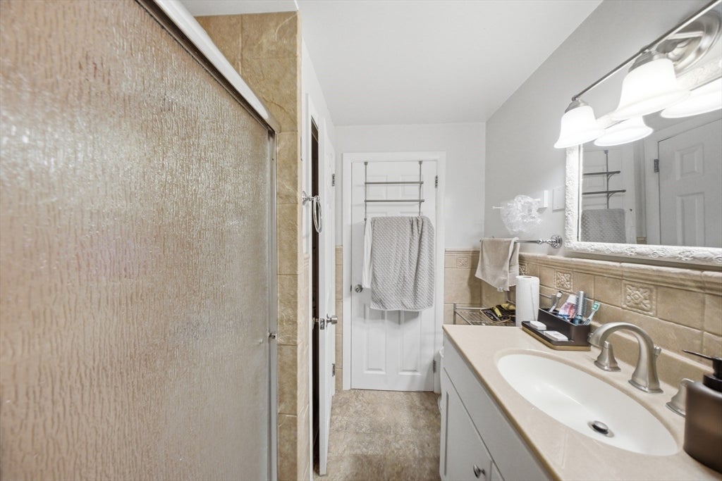 330 Lake St, Shrewsbury, MA, 330 Lake St, Shrewsbury, MA Photo #14