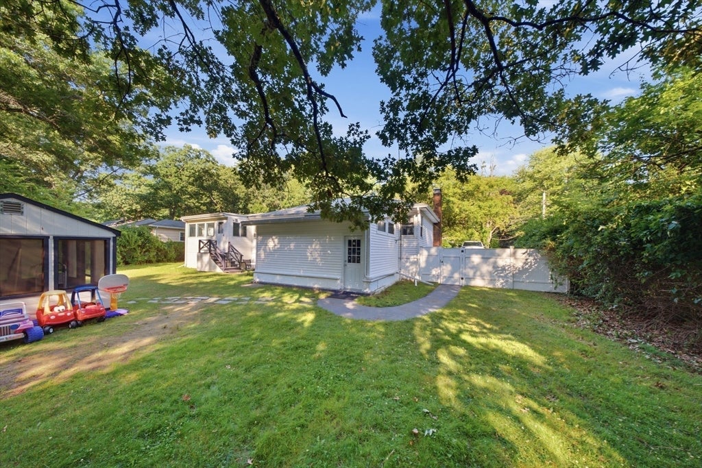 330 Lake St, Shrewsbury, MA, 330 Lake St, Shrewsbury, MA Photo #2