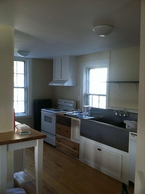 34 Court Street #2, New Bedford, MA, 34 Court Street #2, New Bedford, MA Photo #3