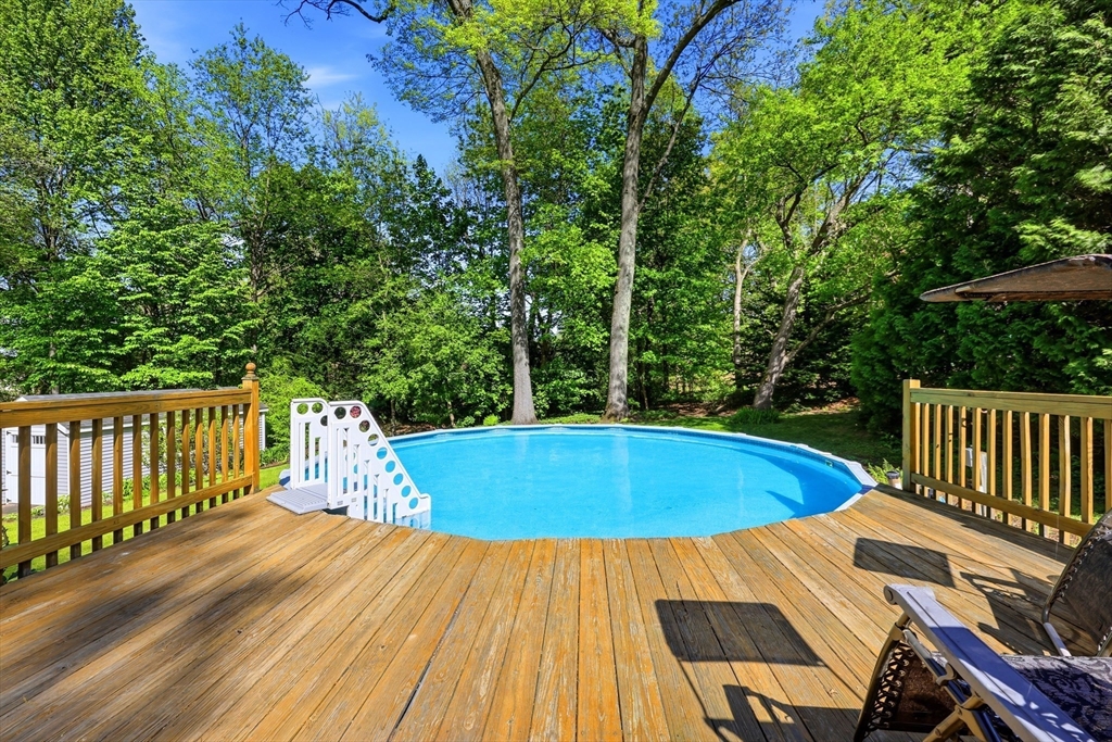 9 Meadowbrook Drive, Hadley, MA Photo #5