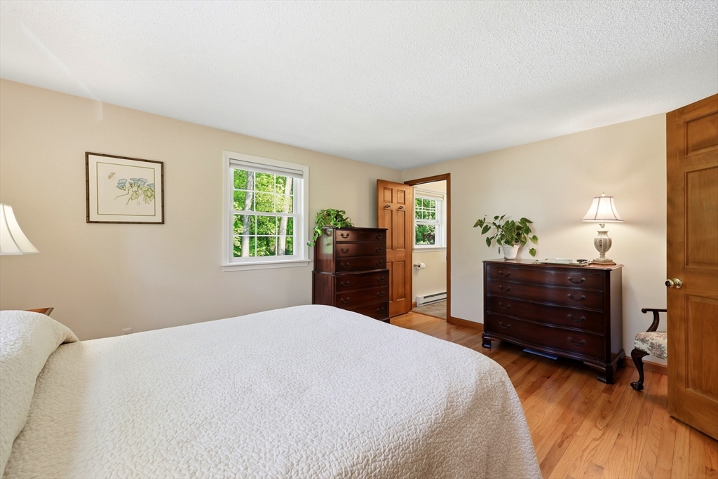9 Meadowbrook Drive, Hadley, MA Photo #19
