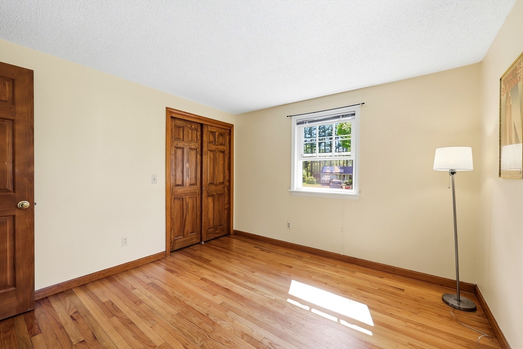 9 Meadowbrook Drive, Hadley, MA Photo #25