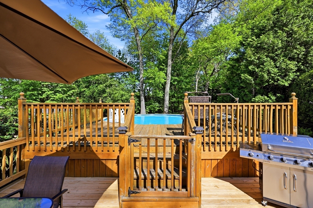 9 Meadowbrook Drive, Hadley, MA Photo #33