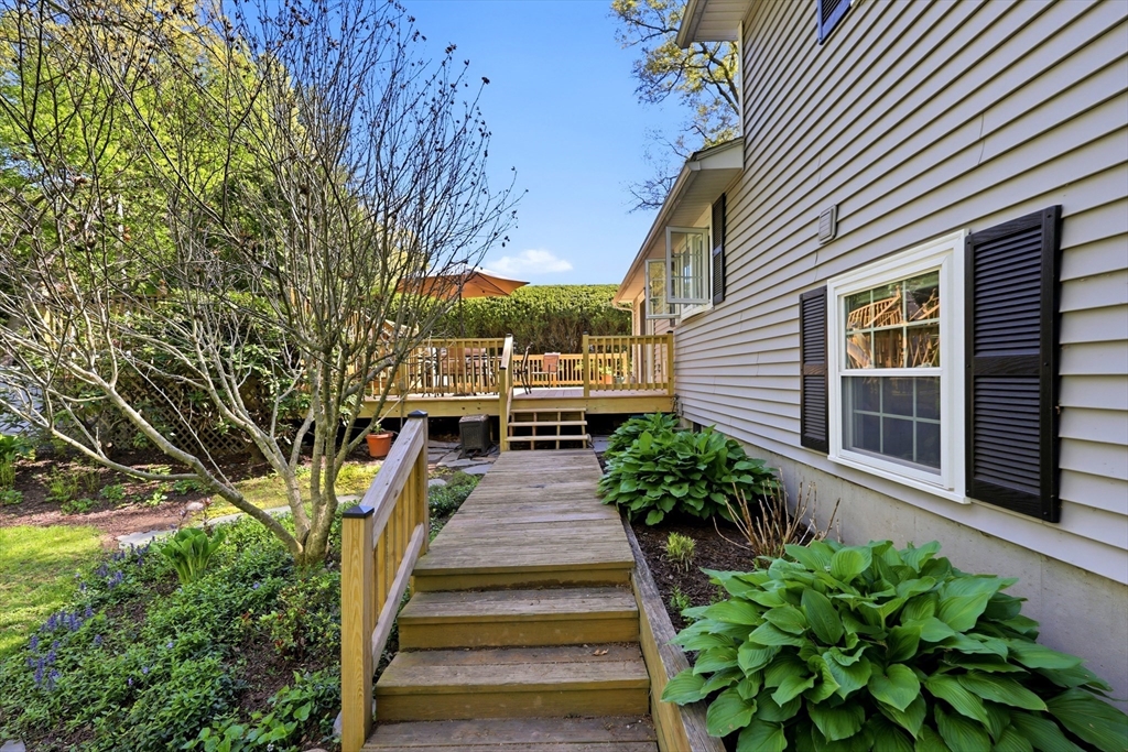 9 Meadowbrook Drive, Hadley, MA Photo #36
