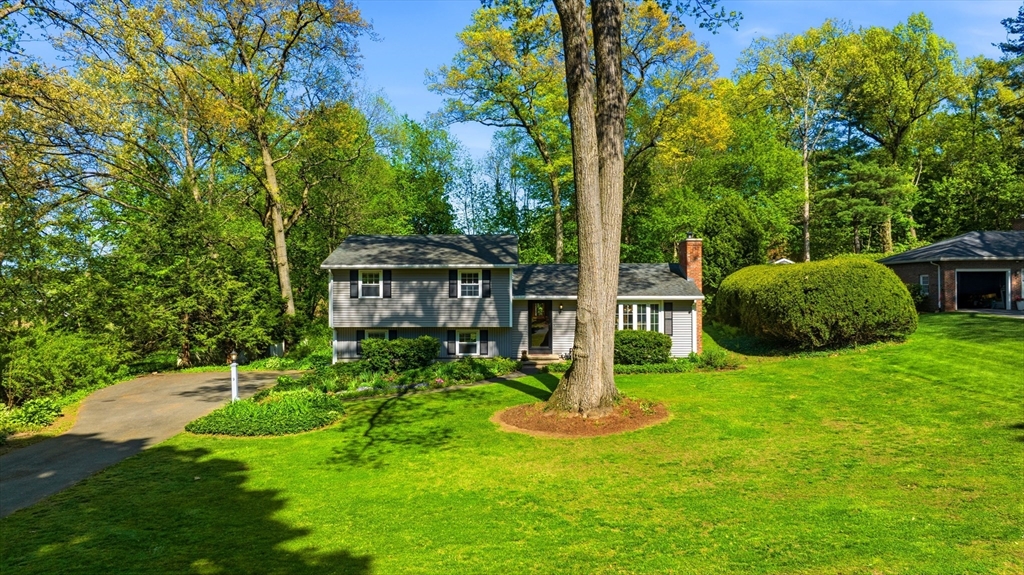 9 Meadowbrook Drive, Hadley, MA Photo #2
