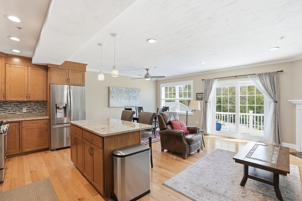 60 Lenox St #11, Norwood, MA Photo #8