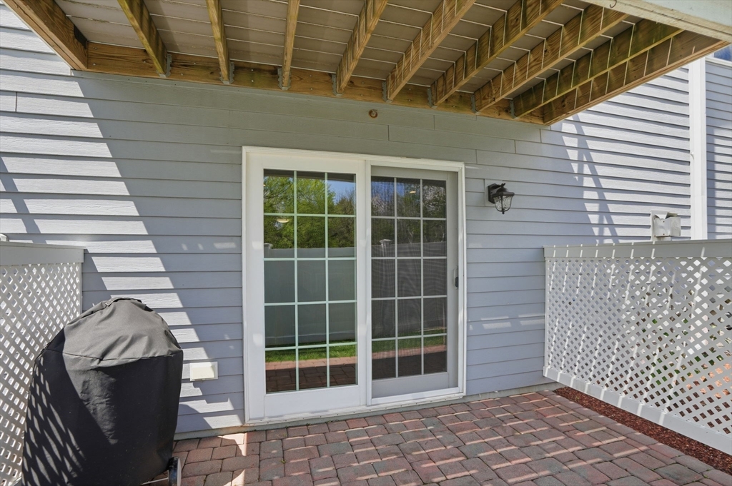 60 Lenox St #11, Norwood, MA Photo #32
