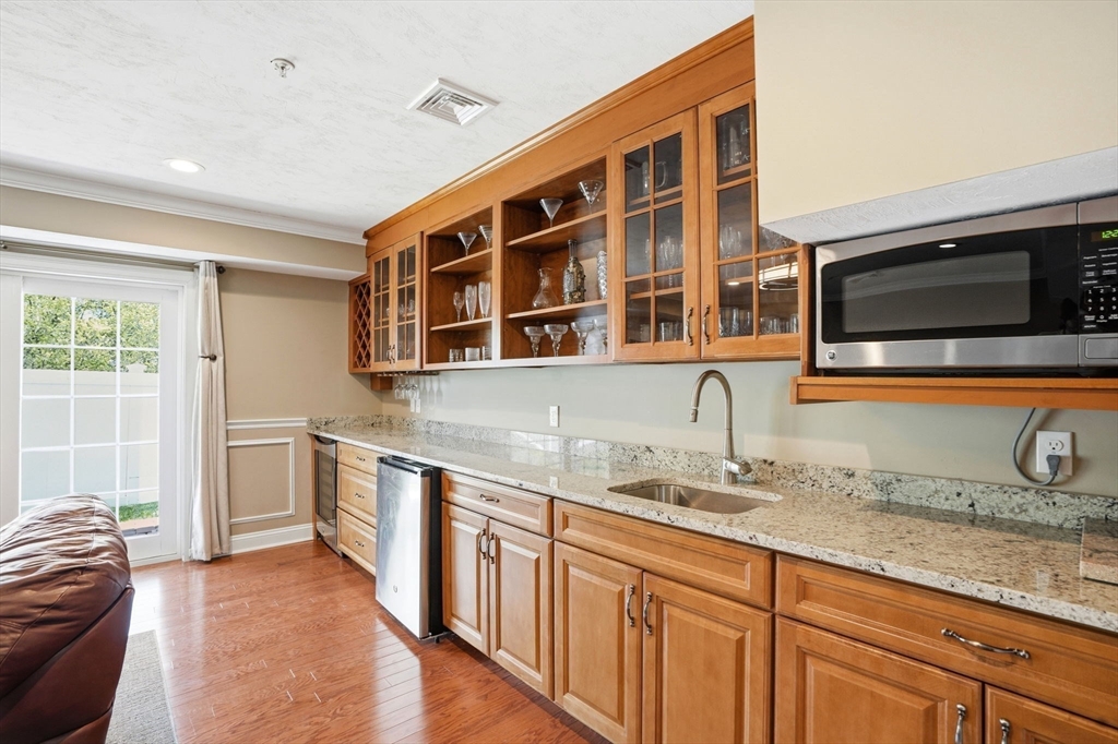 60 Lenox St #11, Norwood, MA Photo #28