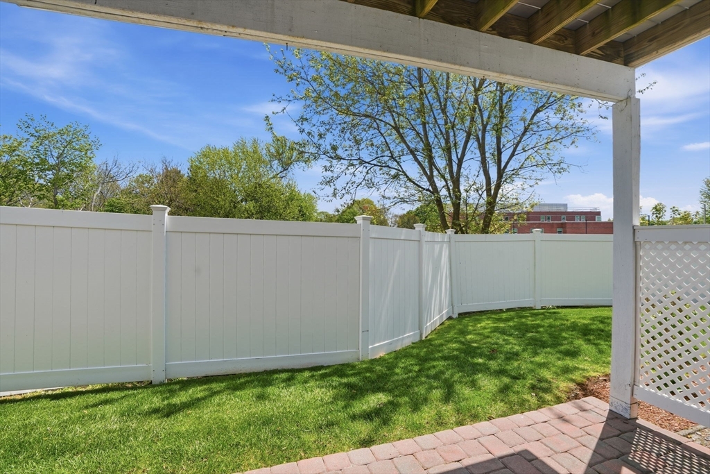 60 Lenox St #11, Norwood, MA Photo #33