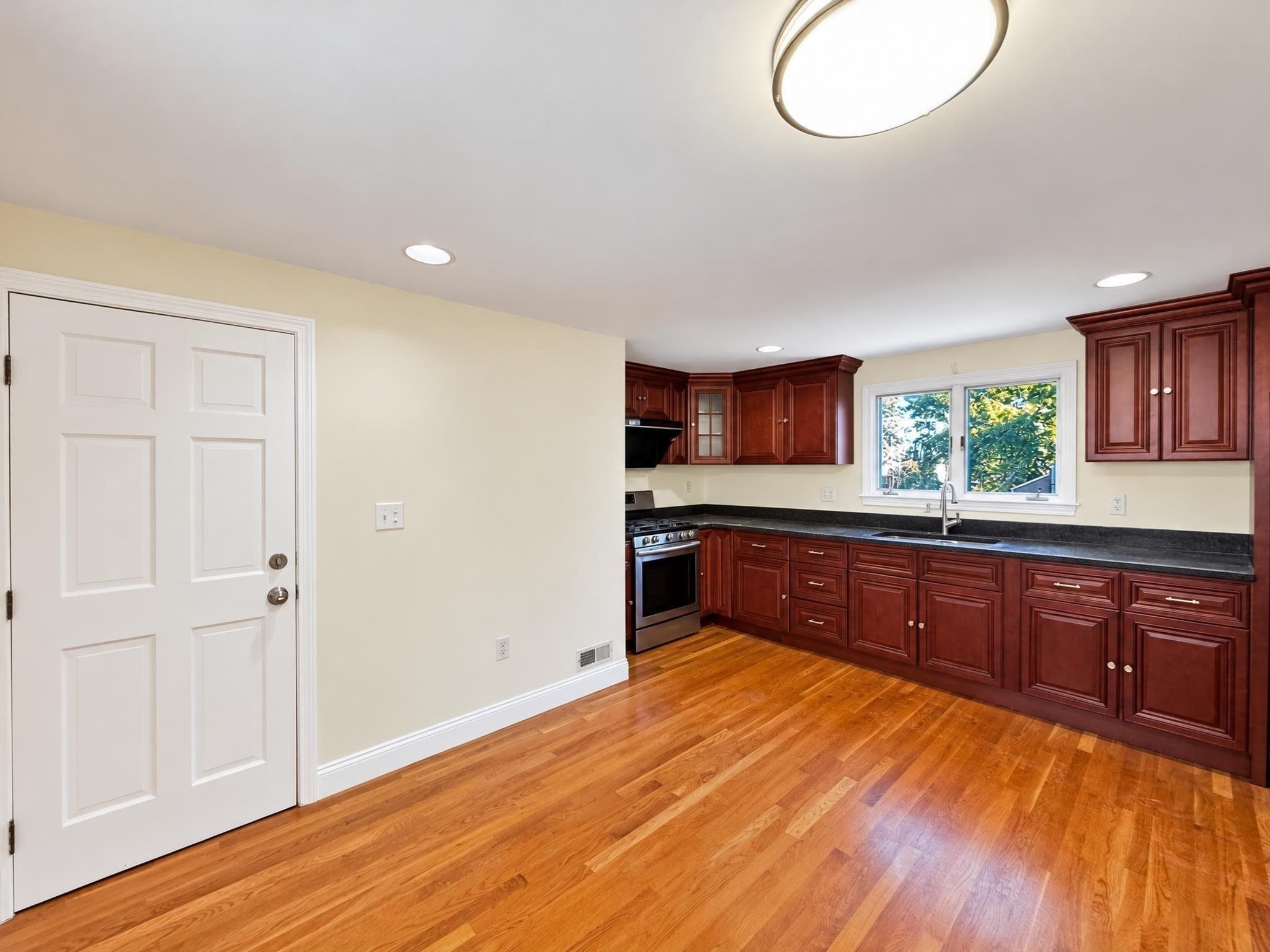 485 Pleasant St, Malden, MA, 485 Pleasant St, Malden, MA Photo #19