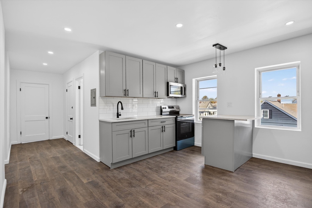 142 Winslow Ave 3
