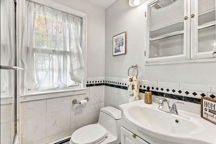 559 Main St, Watertown, MA, 559 Main St, Watertown, MA Photo #13