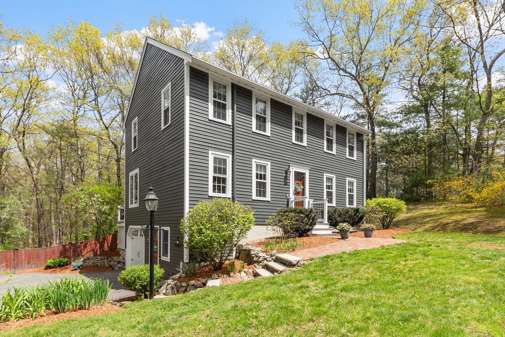 60 Searle St, Georgetown, MA Photo #1