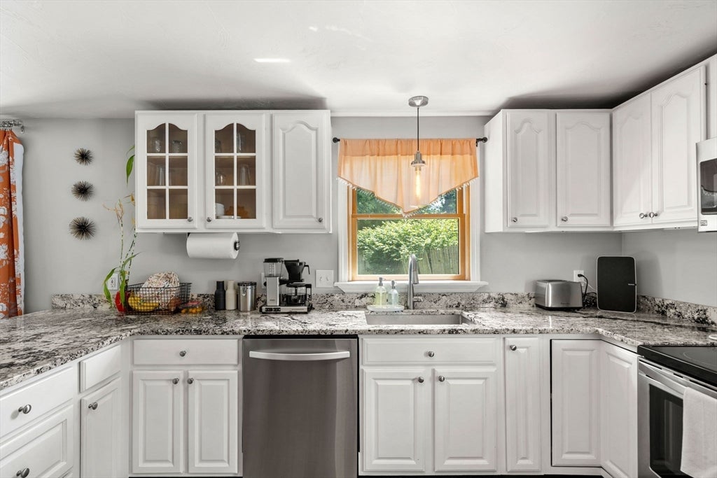 13 Sandy Pond Rd, Ayer, MA, 13 Sandy Pond Rd, Ayer, MA Photo #5
