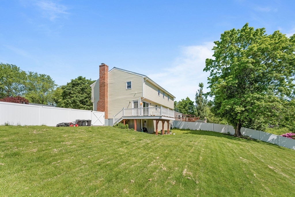 15 Old Farm Rd