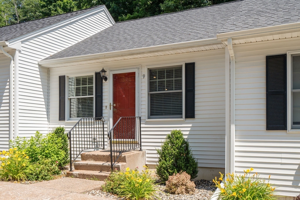 9 Rosewood Ln 9