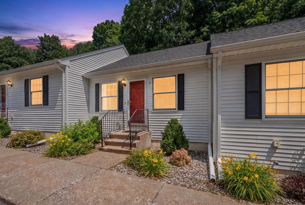 9 Rosewood Ln 9