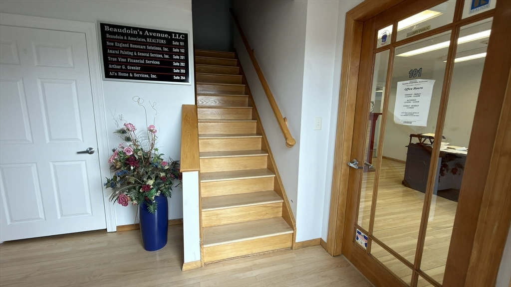 1565 Lakeview Avenue