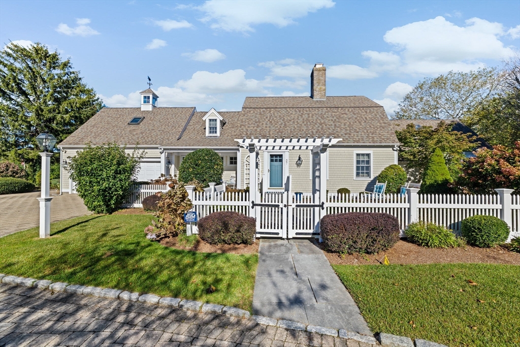 37 Five Gate Ln