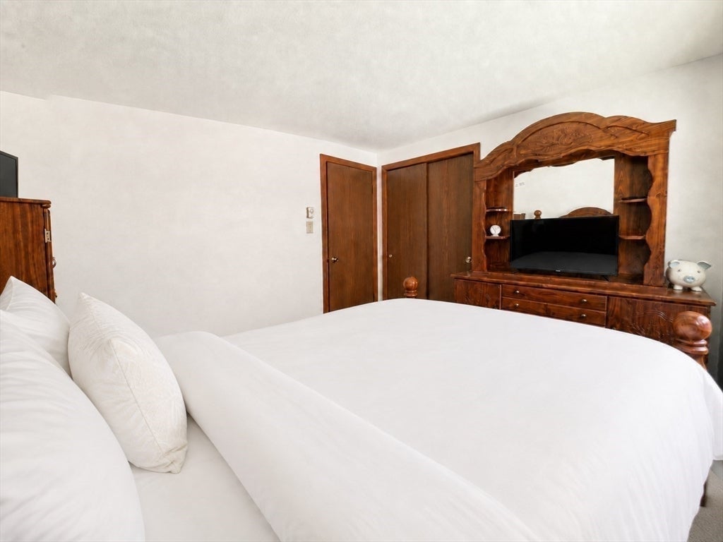 177 Fred Snow Road, Becket, MA Photo #14