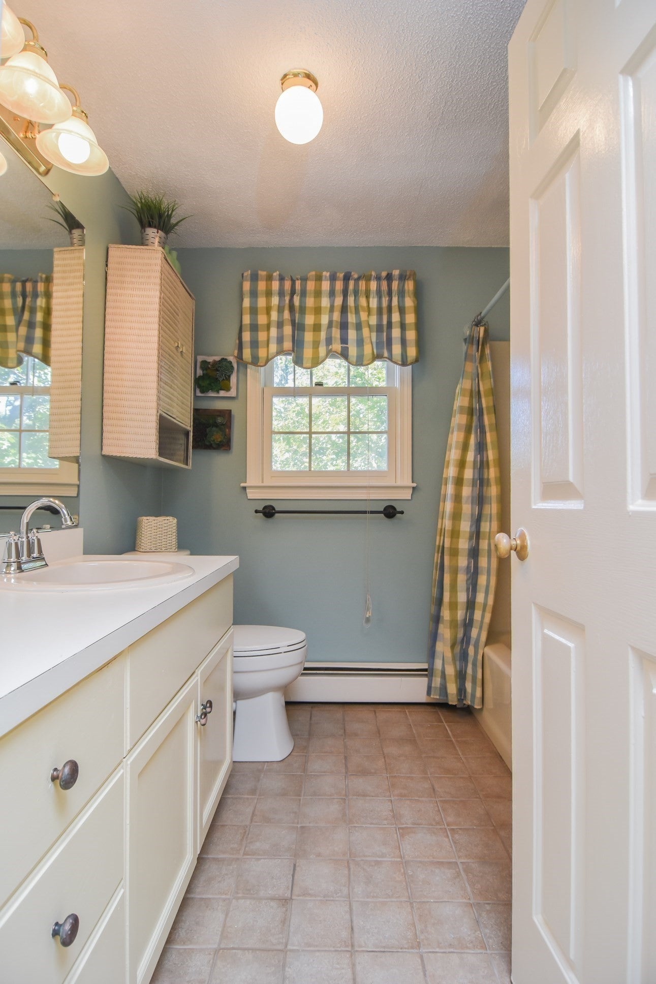 9 Wimbledon Crossing, Dracut, MA, 9 Wimbledon Crossing, Dracut, MA Photo #24