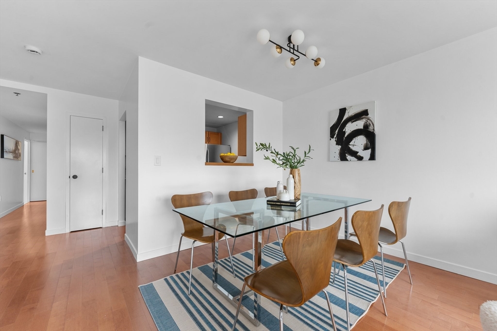 950 Massachusetts Ave 412