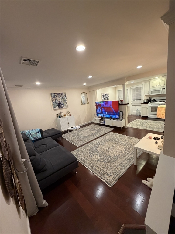 46 Roberts Dr. 46