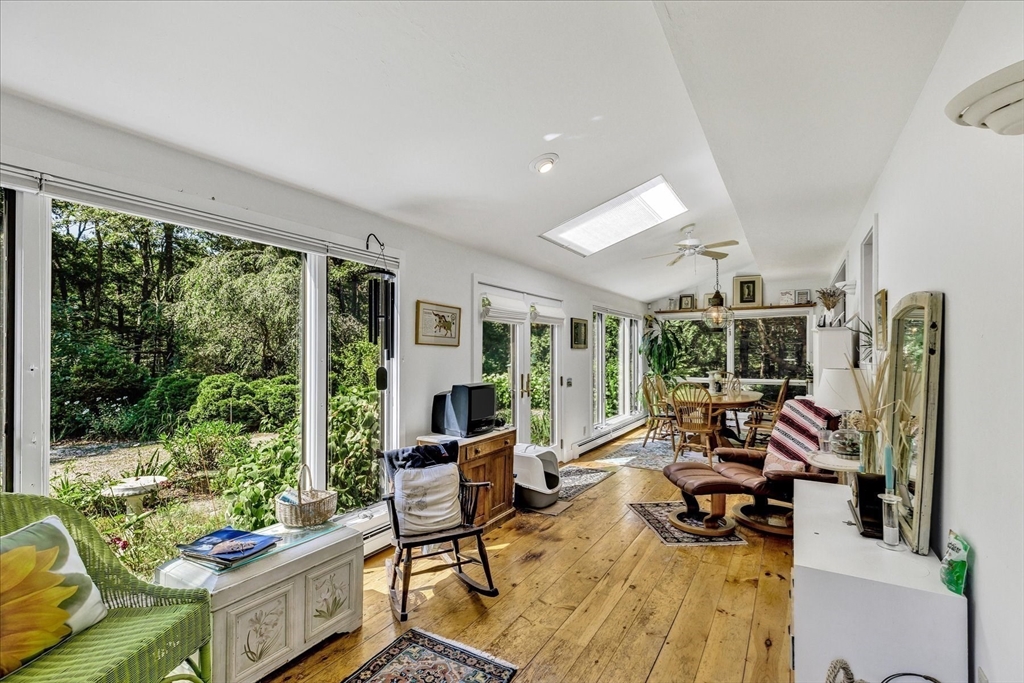 621 Locustfield Rd