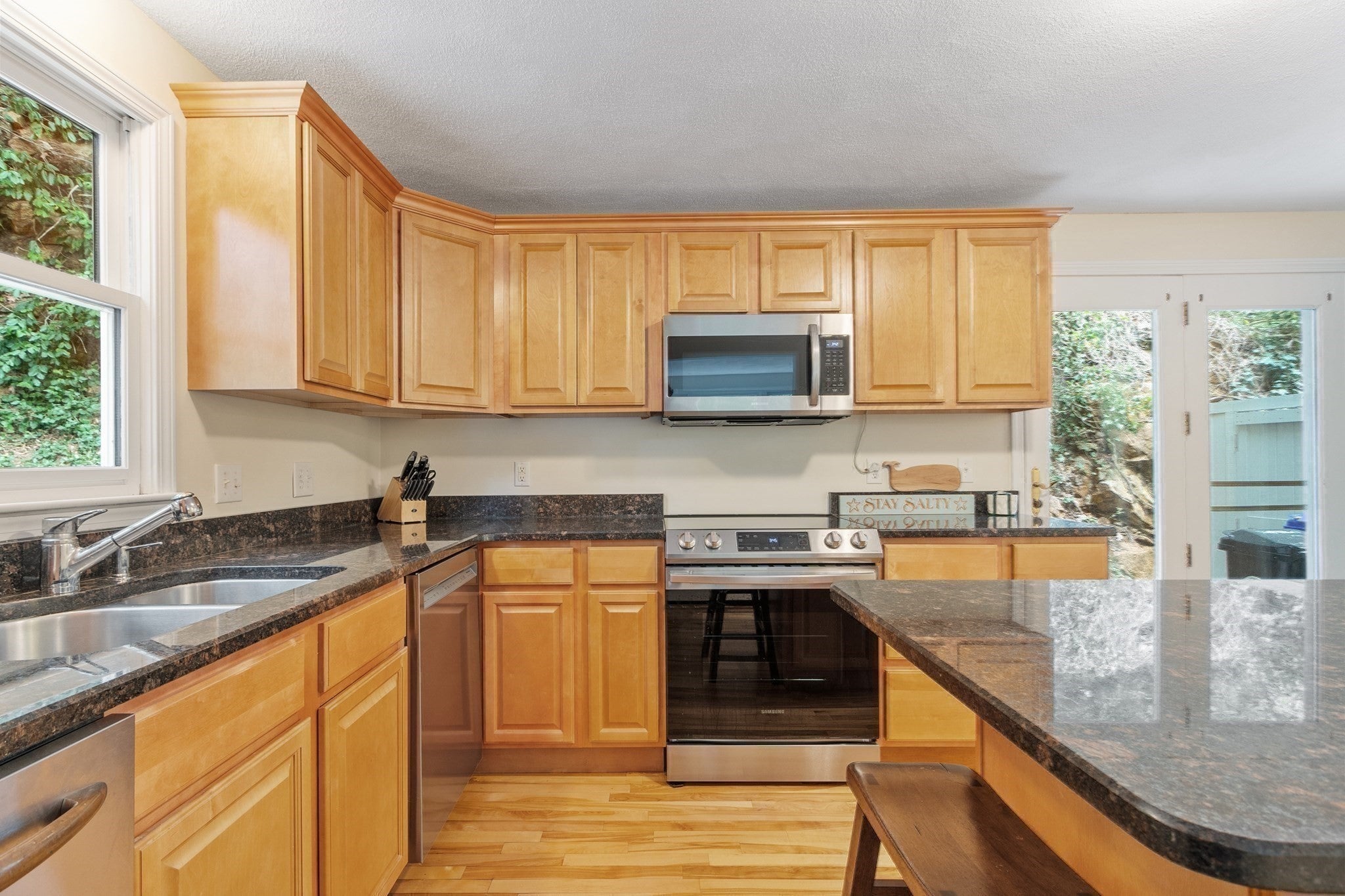95 Pine St #A, Manchester, MA, 95 Pine St #A, Manchester, MA Photo #6