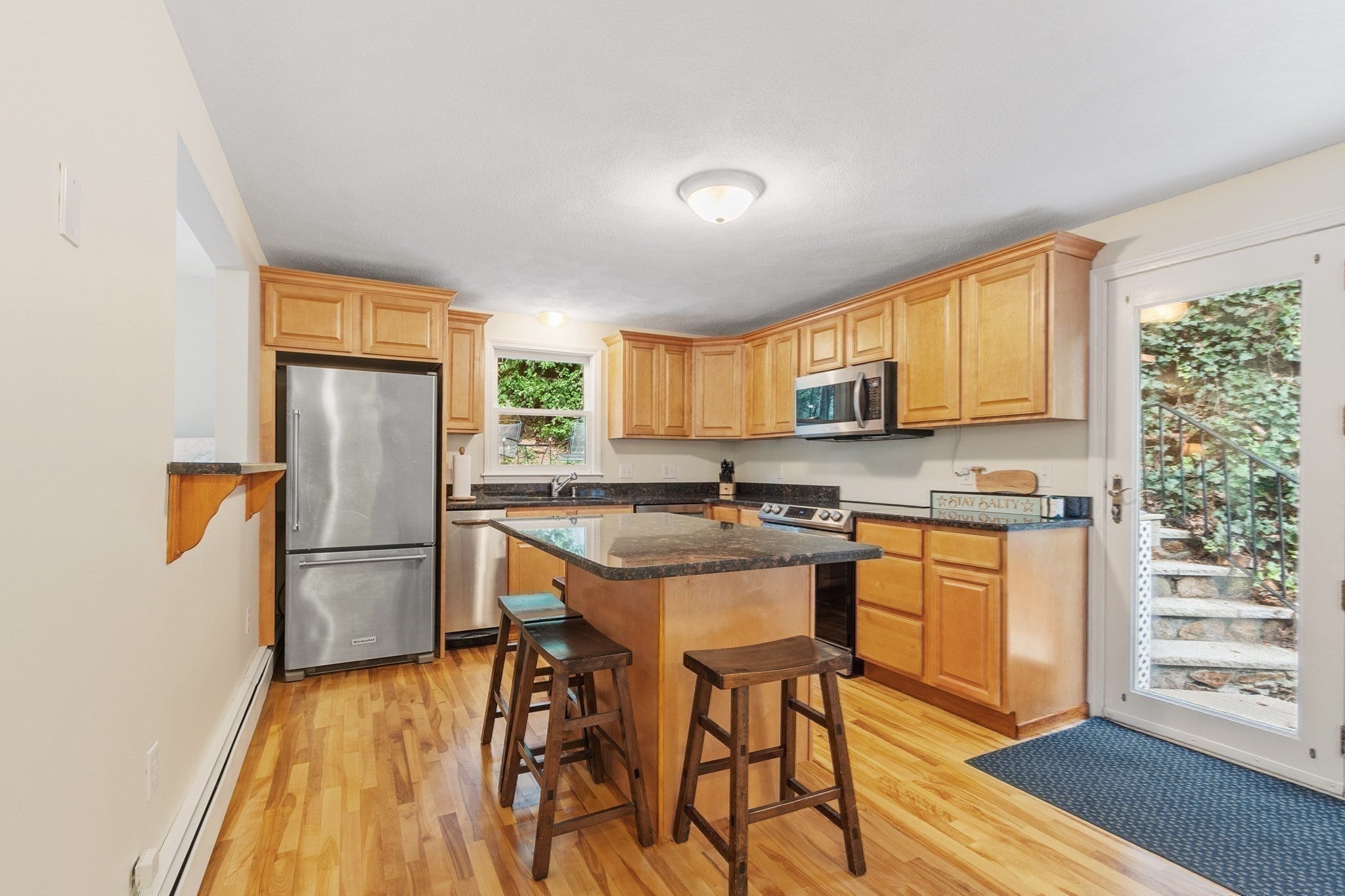 95 Pine St #A, Manchester, MA, 95 Pine St #A, Manchester, MA Photo #7